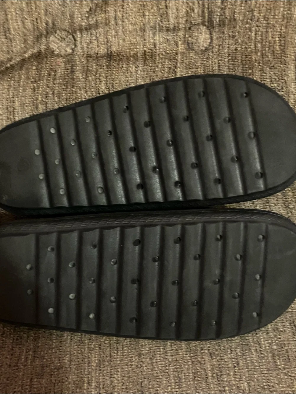 black Old Navy comfort slide sandal Size 10